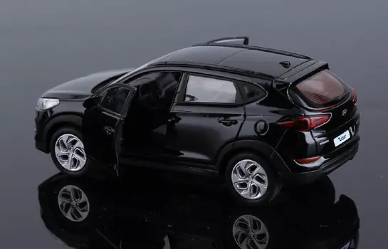 Модель в масштабе 1:38 Hyundai Tucson 2015 -