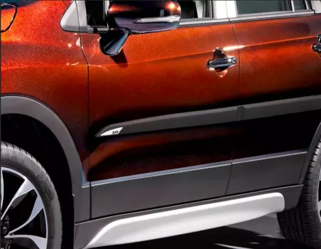 Молдинги боковые (с логотипом "SX4") Suzuki 990E0-61M07-WHI / 990E0-61M07-SIL / 990E0-61M07-BLA для Suzuki SX4 2016 -