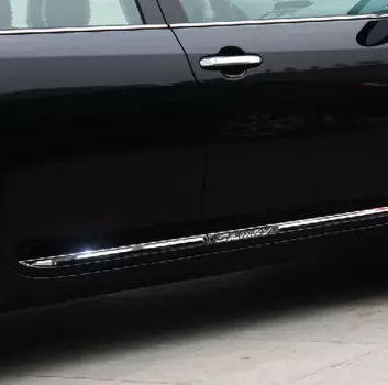 Молдинги на двери для Toyota Camry 2014 -