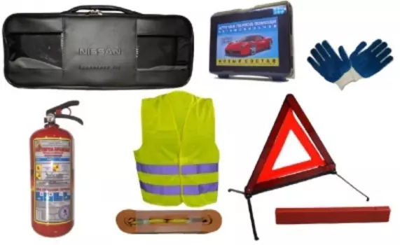 Набор автомобилиста Nissan 999EKNIS01XY для Nissan Tiida C13R 2015 -