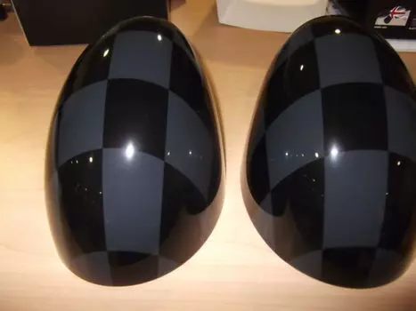 Накладка на боковое зеркало правая Checkered Jack Mini 51142348088 для Mini Cooper 2015 -