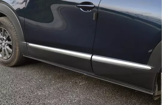 Накладка на дверь, верхняя XHF-F168 XHF00137 Mazda CX30 2020-