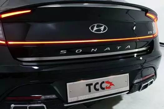 Накладка на крышку багажника TCC HYUNSON20-06 Hyundai Sonata 2020-