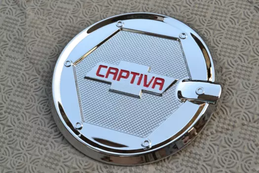 Накладка на люк бензобака для Chevrolet Captiva (2012 - 2016)