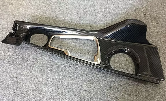 Накладка на панель КПП (черный карбон) для Toyota C-HR 2018 -