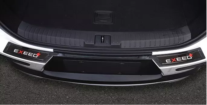 Накладка на порог багажника (черная) CHERYEXEED TXL 2020-