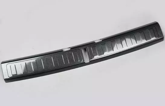 Накладка на порог багажника (карбоновая) Yiling YING00104 для BMW X6 2019-