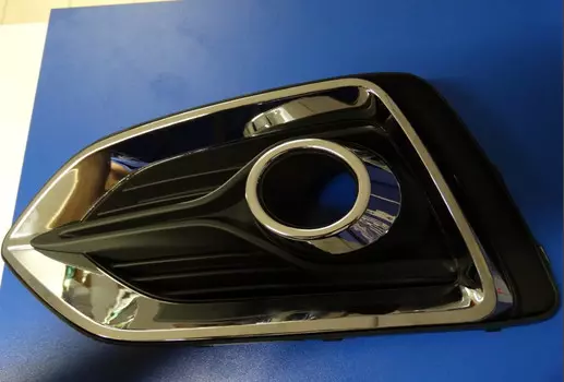 Накладка на противотуманную фару левая/правая Hyundai/KIA 86521H5010/86522H5010 для Hyundai Solaris 2017 -