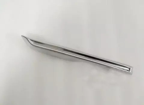 Накладка на ПТФ (хром) для Geely Atlas 2018 -