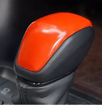 Накладка на рычаг передач (оранжевая) Toyota RAV4 2019-