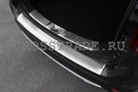 Накладка на задний бампер CROSS