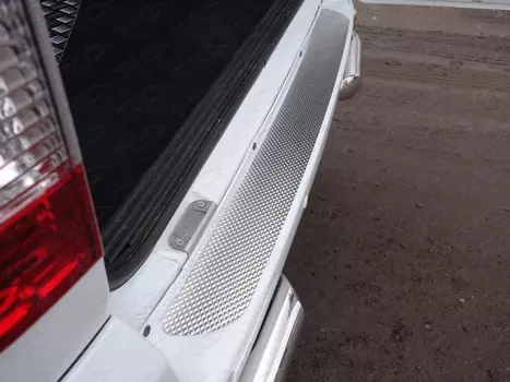 Накладка на задний бампер (лист декоративный) ТСС UAZPATR2015-16 для UAZ Patriot 2014 -