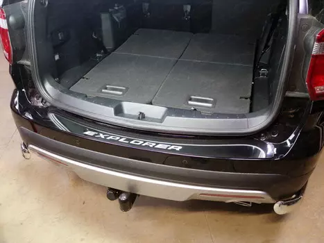 Накладка на задний бампер (лист зеркальный надпись Explorer) Компания ТСС FOREXPL16-28 Ford Explorer 2016 - 2018