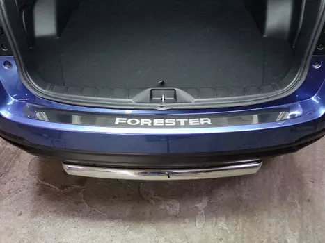 Накладка на задний бампер (лист зеркальный надпись Forester) Компания ТСС SUBFOR16-22 Subaru Forester 2016 - 2018