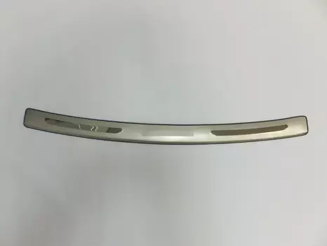 Накладка на задний бампер (нержавеющая сталь, с логотипом) JMT 24329 Toyota Camry 2006 - 2011