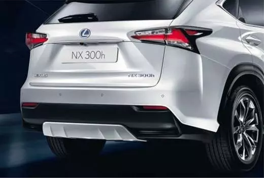 Накладка на задний бампер, серебристая Lexus PZ402X095200 для Lexus NX 2015 г.в по н.в.