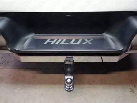 Накладка на задний бампер TCC TOYHILUX15-26 Toyota Hilux 2018-