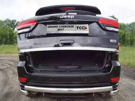 Накладка на заднюю дверь (лист шлифованный) Компания ТСС GRCHER13-18 Jeep Grand Cherokee 2013 - 2017