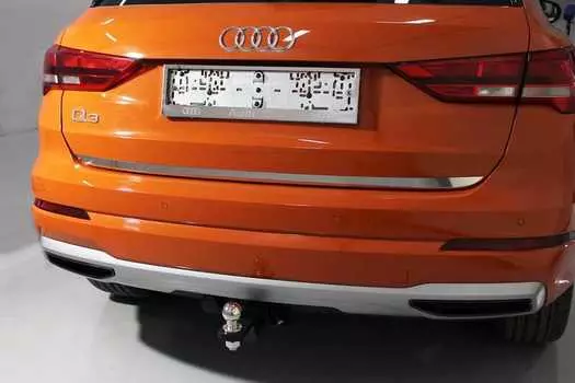 Накладка на заднюю дверь TCC AUDIQ319-02 Audi Q3 2019-