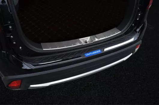 Накладка защитная на задний бампер BLACK STYLE