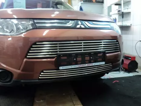 Накладки гриль на решетку радиатора RUSSTAL