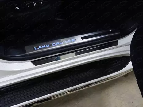 Накладки на дверные пороги (лист зеркальный) Компания ТСС TOYLC20015-18 Toyota Land Cruiser J200 2015-