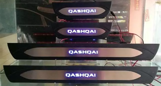 Накладки на дверные пороги с логотипом и LED подсветкой, нерж. JMT 24343 для Nissan Qashqai 13-