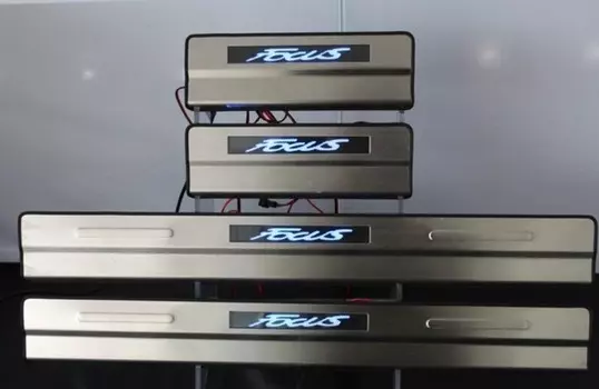 Накладки на дверные пороги с логотипом и LED подсветкой, нерж. JMT 24393 для FORD Focus III (2011 - 2015 )