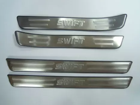 Накладки на дверные пороги с логотипом (нержавеющая сталь) JMT 24542 Suzuki Swift 2011 - 2015