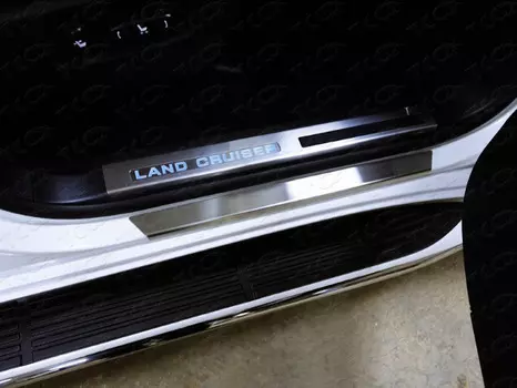 Накладки на дверные пороги с загибом (лист шлифованный) Компания ТСС TOYLC20015-21 Toyota Land Cruiser J200 2015-