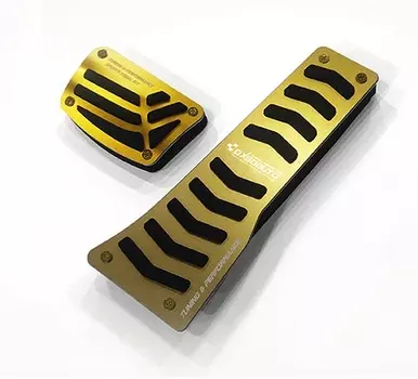 Накладки на педали (золотые) Kokomotor KKM00115 для KIA Carnival (4G) 2021-