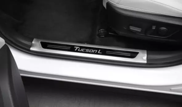 Накладки на порог (внутренние, серебристо-черные) Point Bin PNT00357 для Hyundai Tucson (4G) 2021-