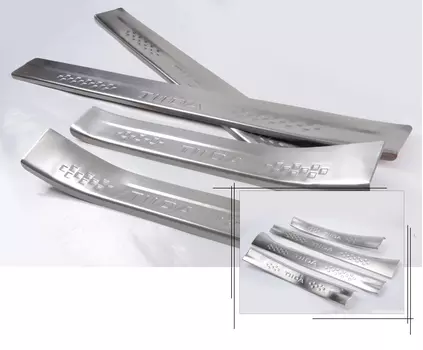 Накладки на пороги компект для Nissan Tiida C13R 2015 -