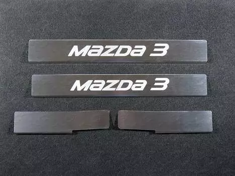 Накладки на пороги (лист шлифованный, надпись Mazda 3) Компания ТСС MAZ315-04 Mazda 3 (седан/хетчбэк) 2013-