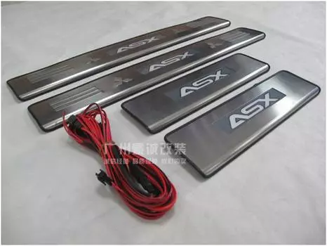 Накладки на пороги с подсветкой для Mitsubishi ASX (2010 - 2012)