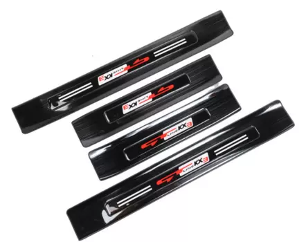 Накладки на внешние дверные пороги для КИА Селтос (KIA Seltos) 2020