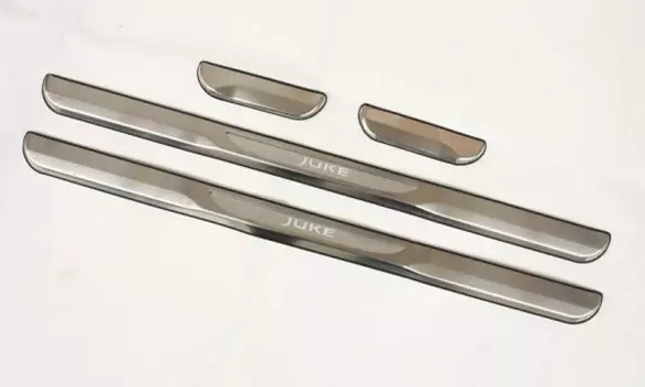 Накладки на внешние пороги для NISSAN Juke (2010 - по н.в.)