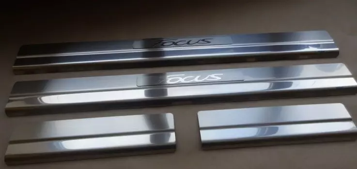 Накладки на внутренние пороги с надписью, нерж. сталь, 4 шт. (5D) Alu-Frost 08-1202 для FORD Focus III (2011 - 2015 )