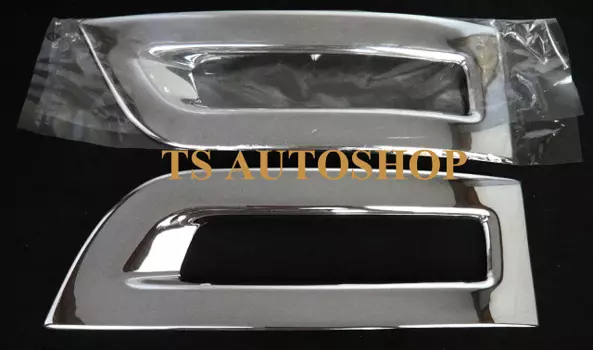 Накладки на задние катафоты для NISSAN Juke (2010 - по н.в.)