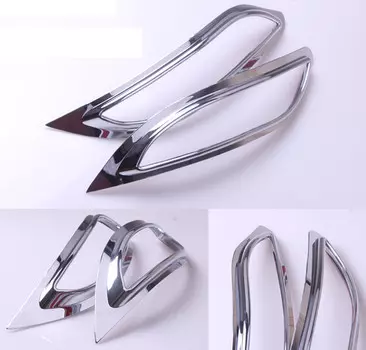 Накладки на задние противотуманные фары (хром) для Санта Фе 4 (Hyundai Santa Fe 2018 - 2019)