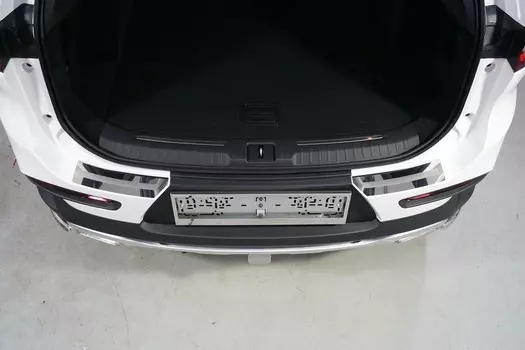 Накладки на задний бампер (лист зеркальный с полосой) Компания ТСС CHEREXETXL20-07 для CHERYEXEED TXL 2020-