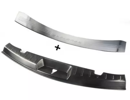 Накладки на задний бампер (серебристый + черный) для Ford Explorer 2015-