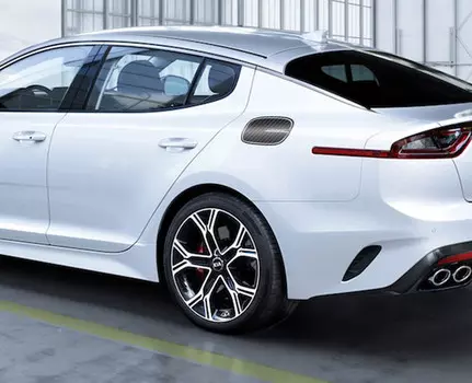 Наклейка на крышку топливного бака (винил) для KIA Stinger 2018 -