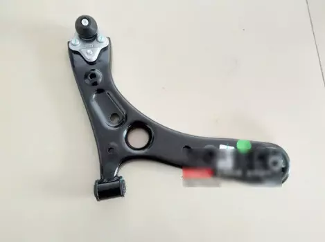 Нижний рычаг подвески (левый / правый) для Geely Coolray (SX11) Кулрэй