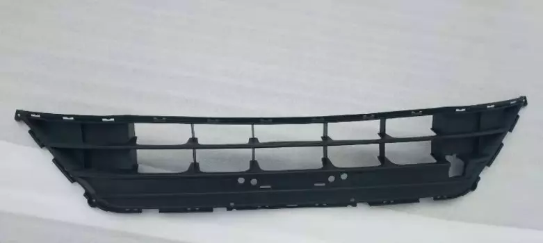 Нижняя решетка в бампер для Geely Emgrand GS (2019, 2020, 2021)