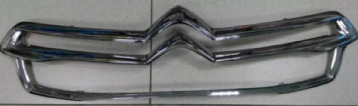 Облицовка решетки радиатора С4 хромированная 98018853DX для Citroen C4 Седан 2013 - 2016