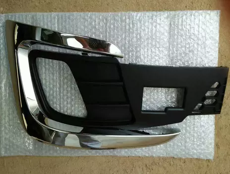 Окантовка противотуманных фар (разный стиль) для Haval H9 2018 +