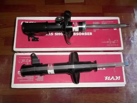 Передние амортизаторы Kayaba excel-g