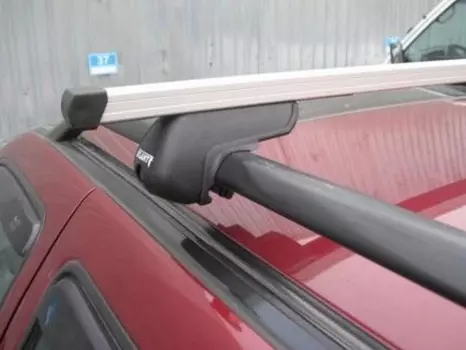 Перекладины на стандартные рейлинги (прямоугольные, 2 шт.) 8810+8726 для Ford Kuga 2017-