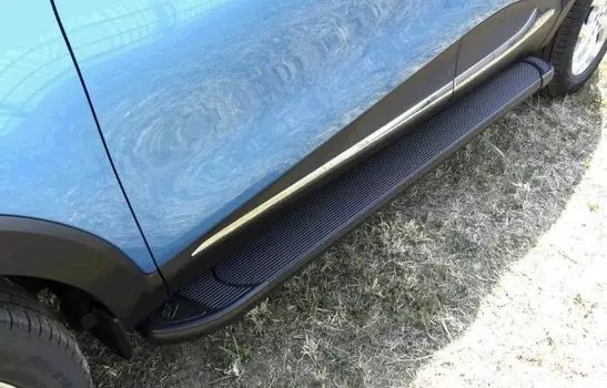 Пороги алюминиевые "Optima Black" 1700 черные для Renault Kaptur 2016 -